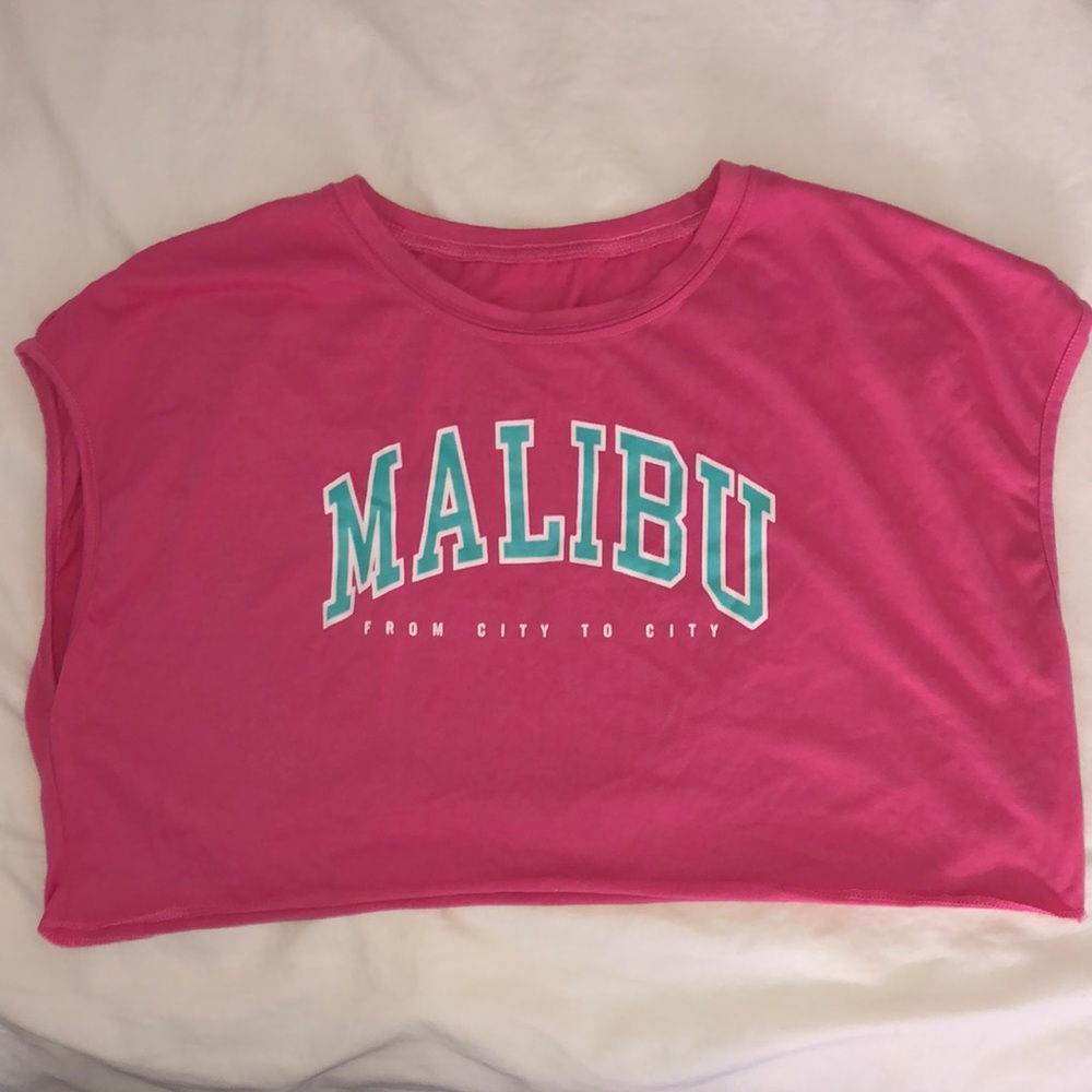 Women’s summer cropped Malibu tee